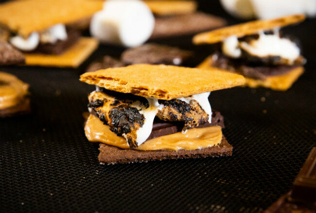 Black & White Smore