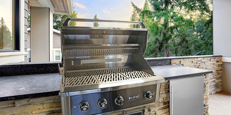 The Wildfire Ranch Pro Series built-in gas grill 