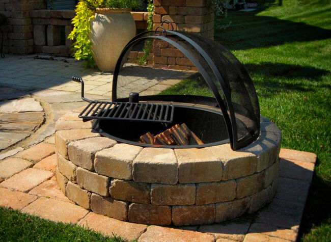 Fire Pit with Cooking Grate and Spark Screen